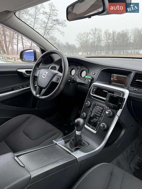 Универсал Volvo V60 2011 в Сумах фото 38 Универсал Volvo V60 2011 в Сумах