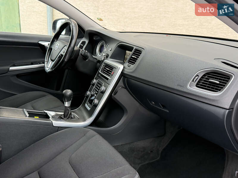 Универсал Volvo V60 2011 в Стрые фото 27 Универсал Volvo V60 2011 в Стрые