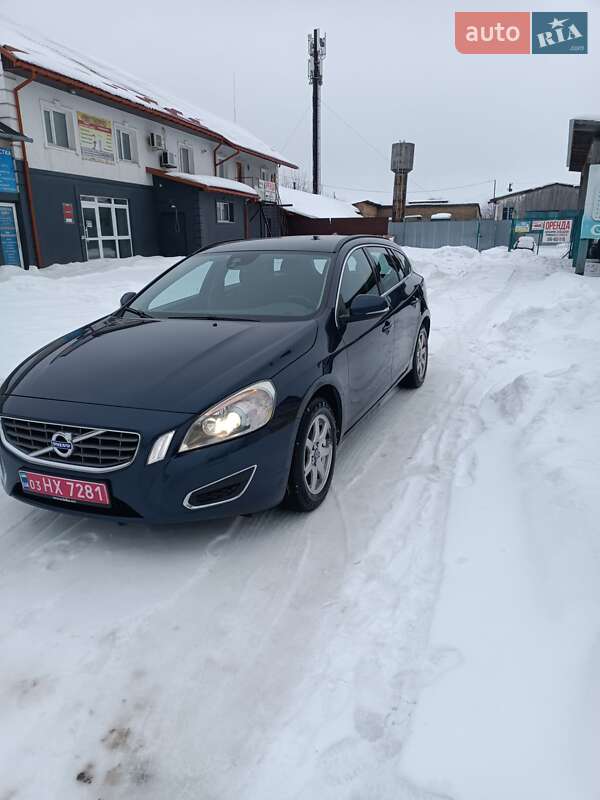 Универсал Volvo V60 2012 в Золочеве