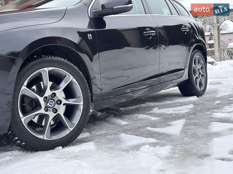 Универсал Volvo V60 2015 в Стрые