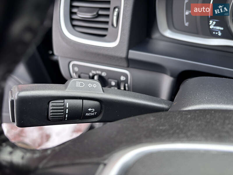 Универсал Volvo V60 2015 в Стрые