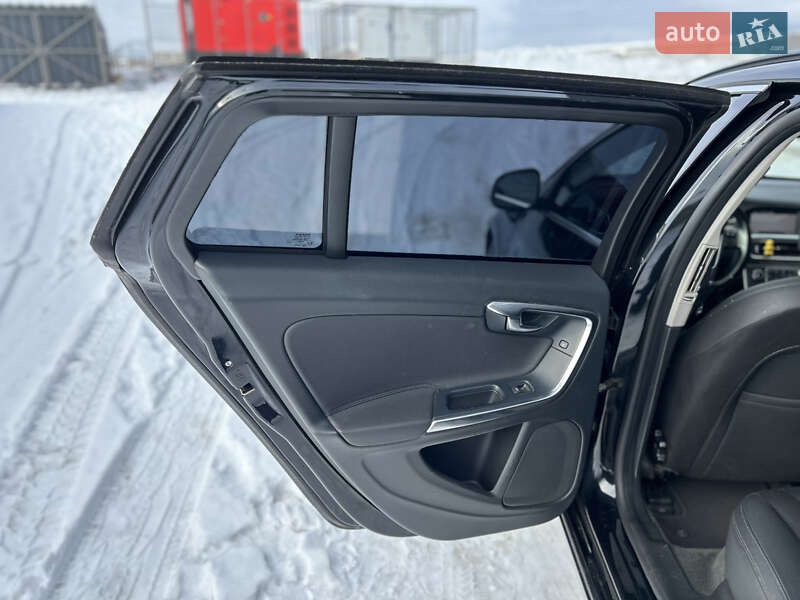 Универсал Volvo V60 2013 в Калуше