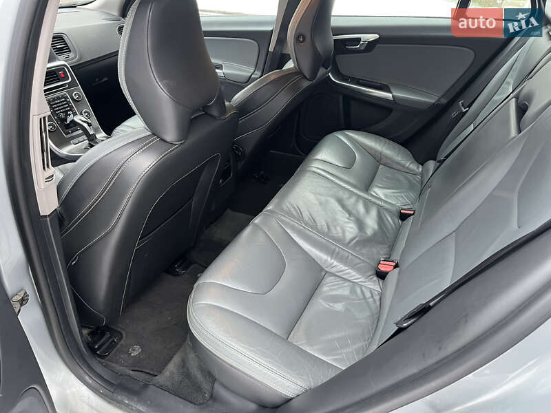 Универсал Volvo V60 2014 в Ивано-Франковске фото 14 Универсал Volvo V60 2014 в Ивано-Франковске