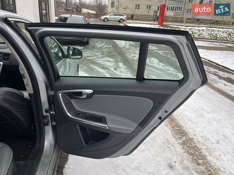 Универсал Volvo V60 2014 в Ивано-Франковске фото 18 Универсал Volvo V60 2014 в Ивано-Франковске