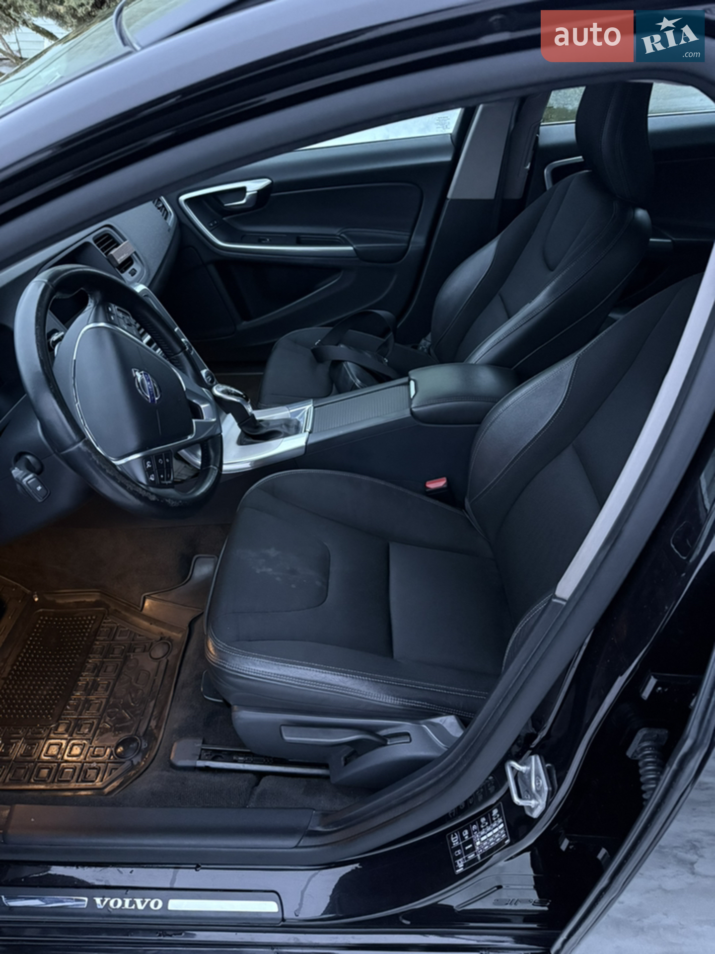 2015 Volvo V60 - мініатюра 13