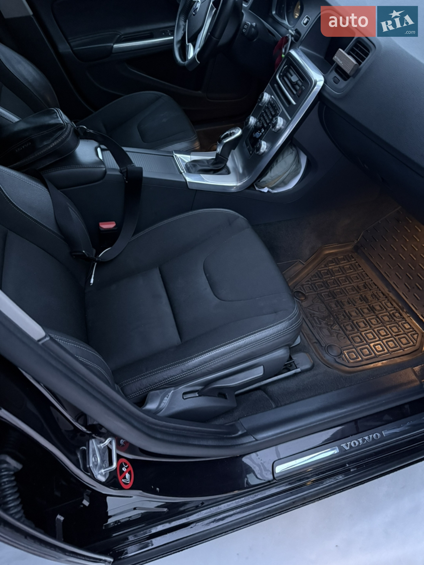 2015 Volvo V60 - мініатюра 12