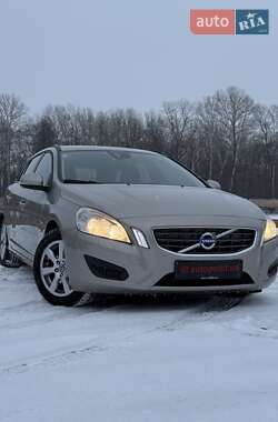 Универсал Volvo V60 2011 в Сумах