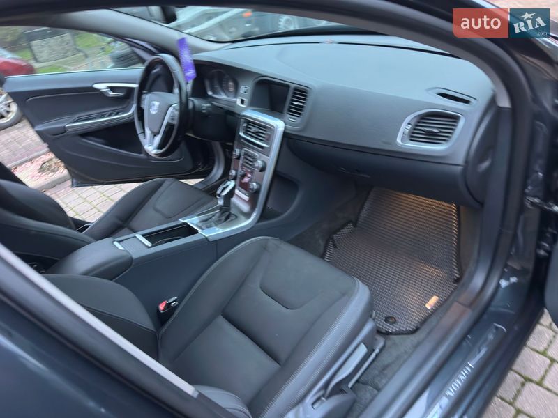 Универсал Volvo V60 2014 в Ивано-Франковске