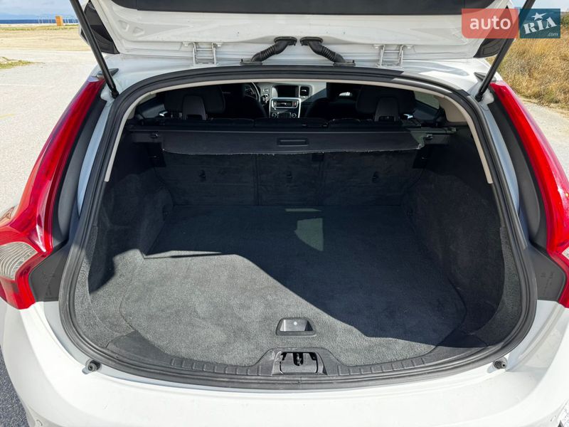 Универсал Volvo V60 2013 в Нежине