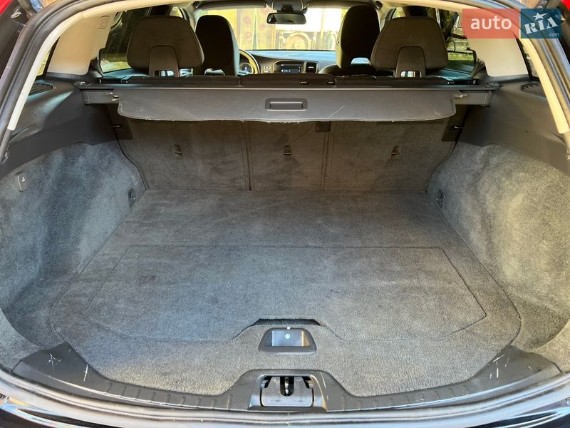 Универсал Volvo V60 2010 в Стрые