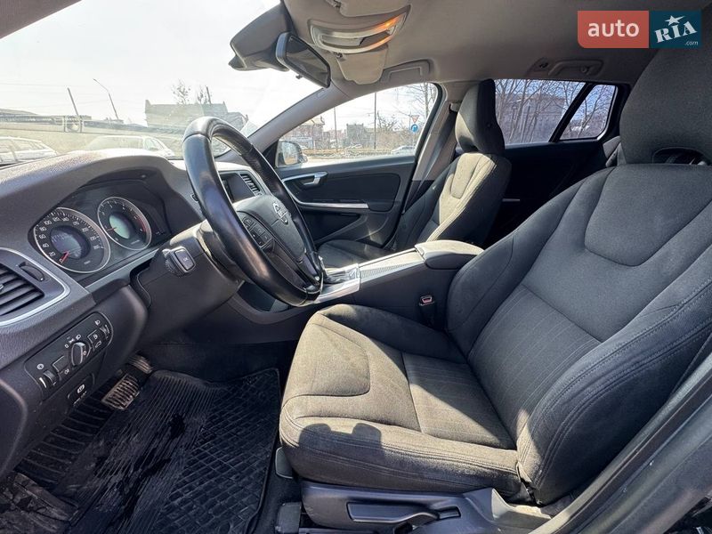 Універсал Volvo V60 2012 в Львові
