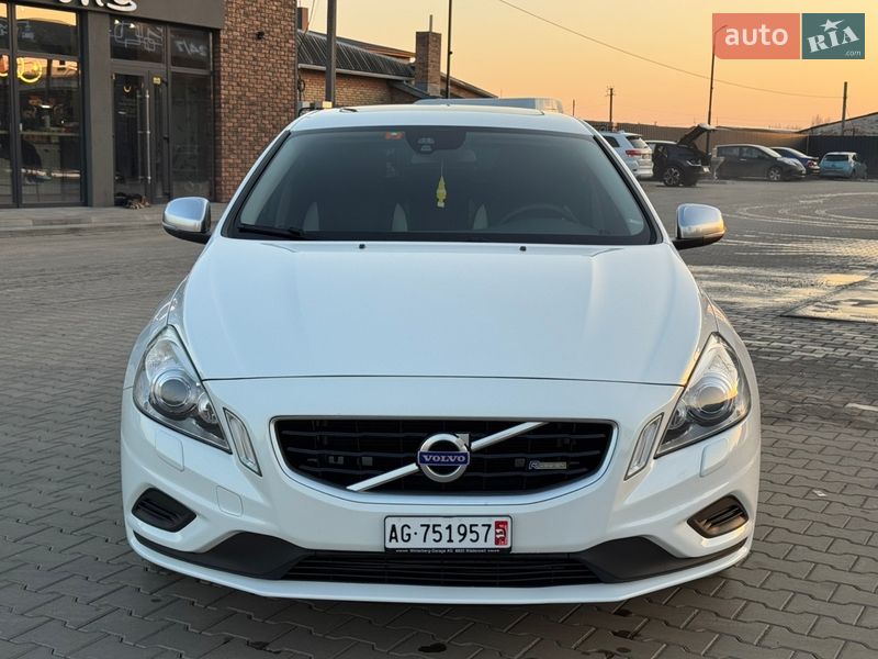 Универсал Volvo V60 2011 в Луцке