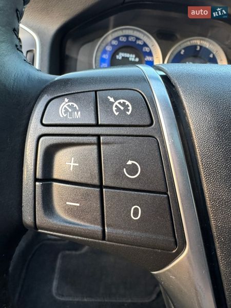 Универсал Volvo V60 2011 в Луцке