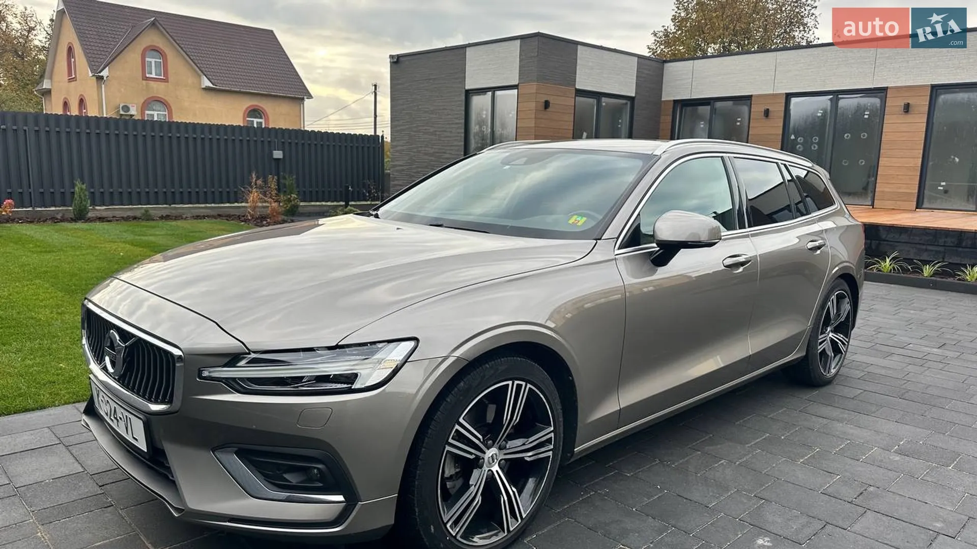 Volvo V60 2021