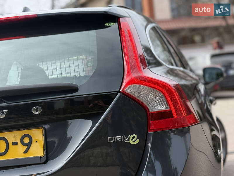 Універсал Volvo V60 2012 в Стрию