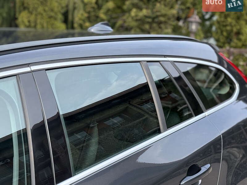Універсал Volvo V60 2012 в Стрию