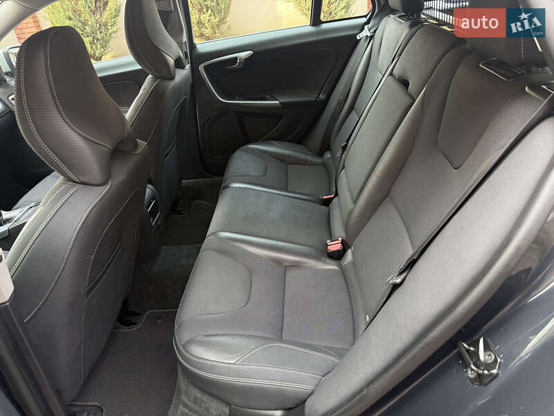 Універсал Volvo V60 2012 в Стрию