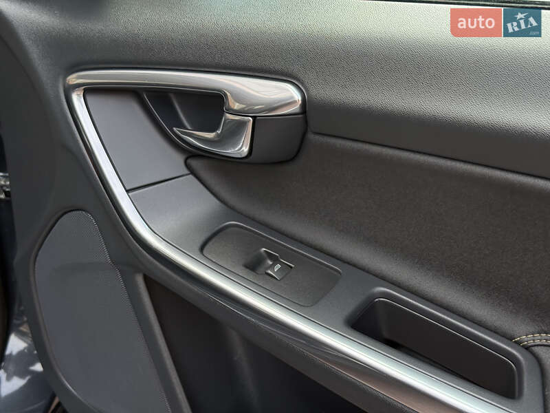 Універсал Volvo V60 2012 в Стрию