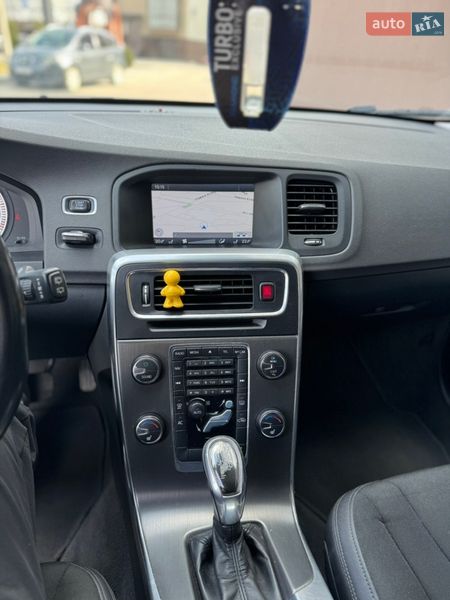 Универсал Volvo V60 2013 в Калуше