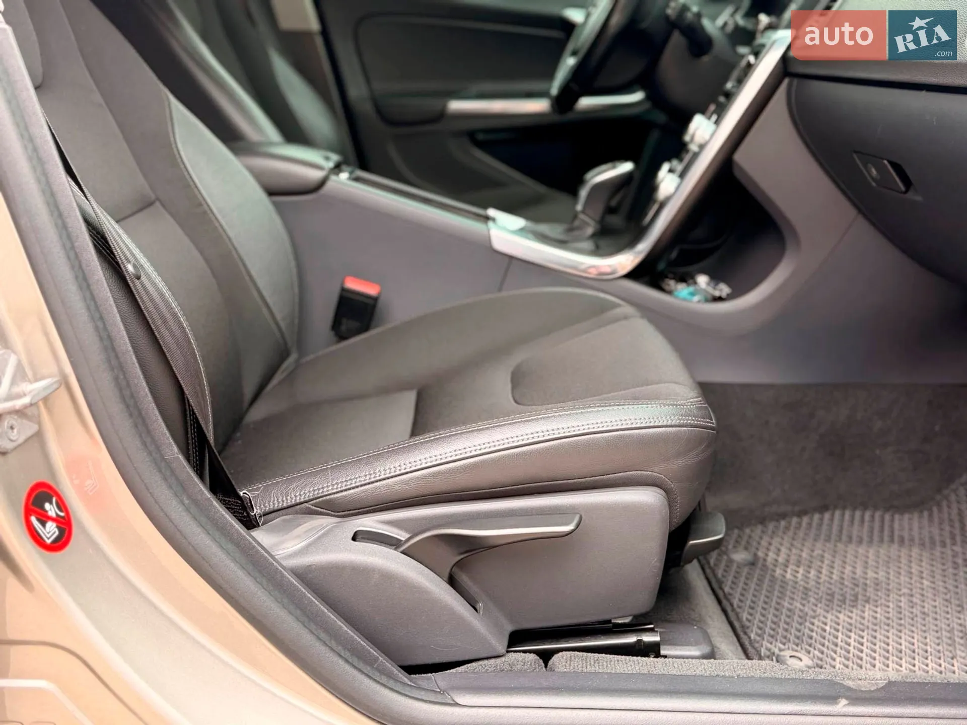2015 Volvo V60 - мініатюра 20