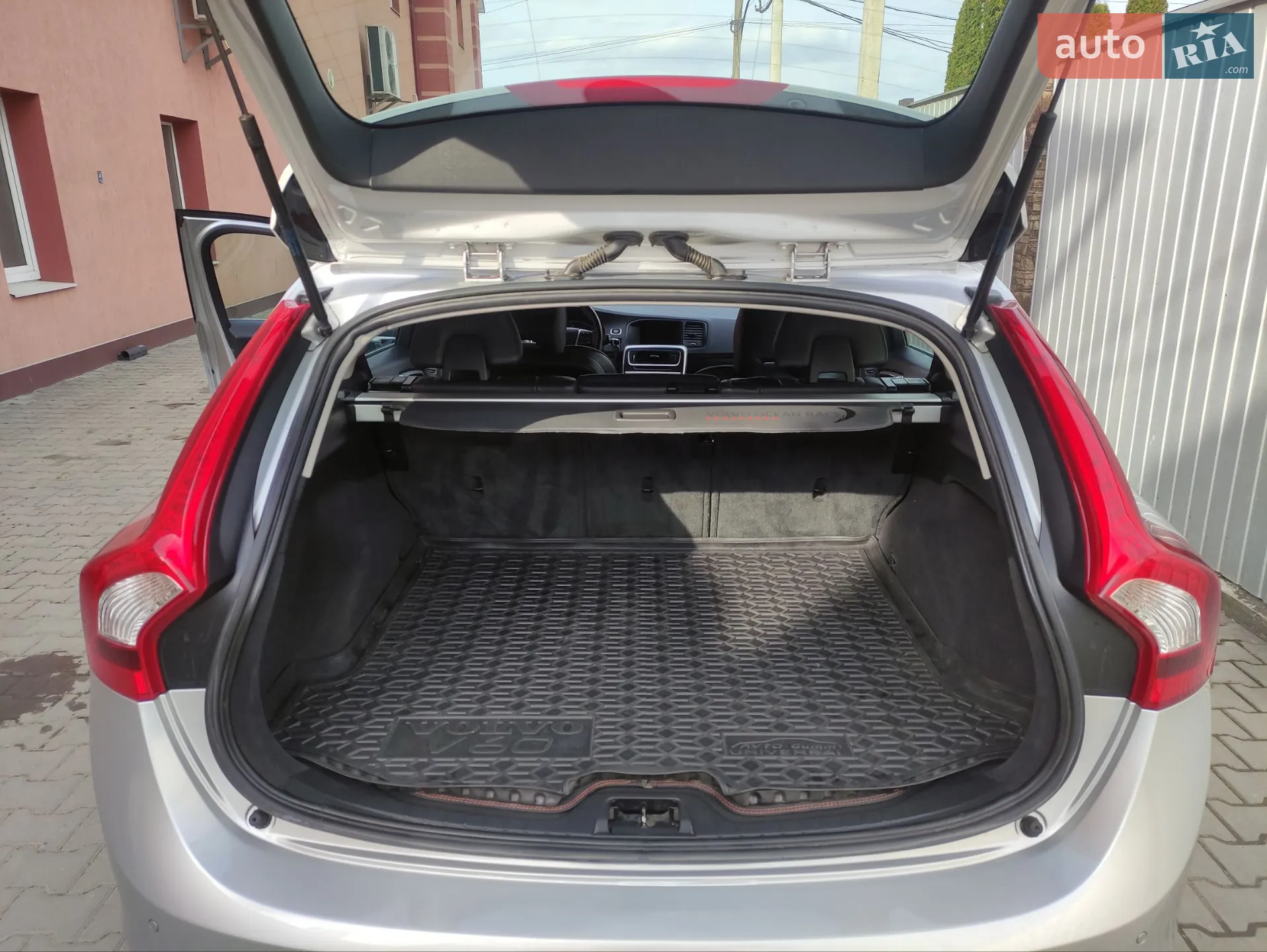 2016 Volvo V60 - мініатюра 8