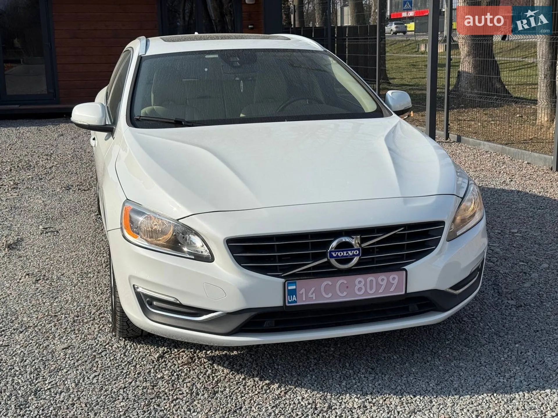 2017 Volvo V60 - мініатюра 18