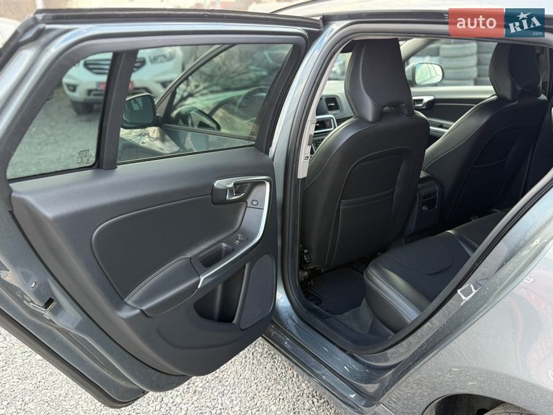 Универсал Volvo V60 2016 в Ровно