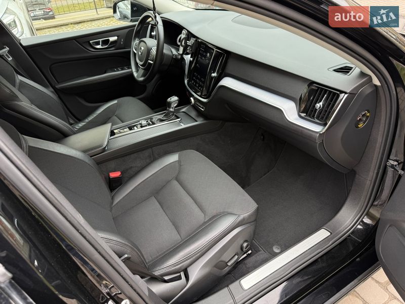 Универсал Volvo V60 2020 в Тернополе фото 68 Универсал Volvo V60 2020 в Тернополе