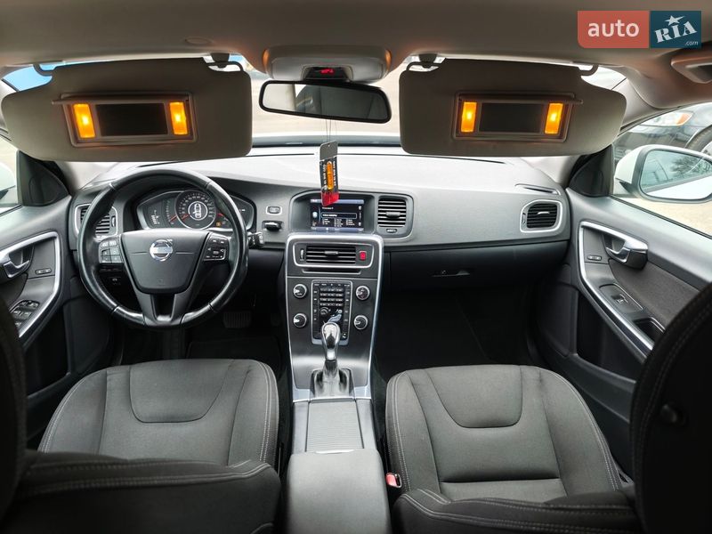 Универсал Volvo V60 2013 в Киеве фото 3 Универсал Volvo V60 2013 в Киеве