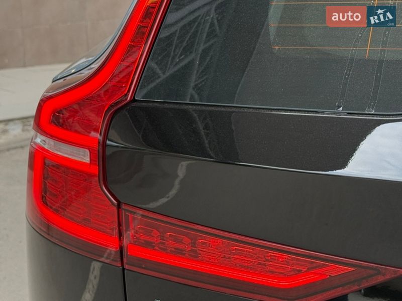 Універсал Volvo V60 2019 в Тернополі