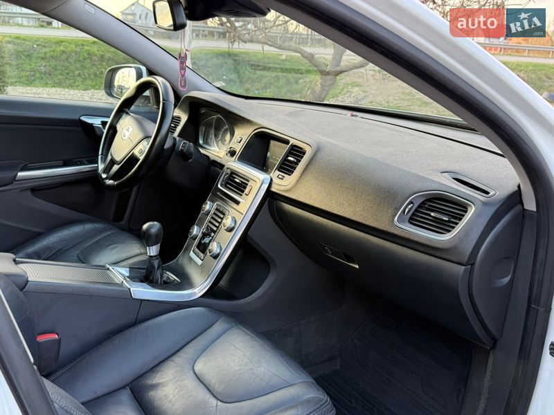 Универсал Volvo V60 2014 в Стрые фото 34 Универсал Volvo V60 2014 в Стрые