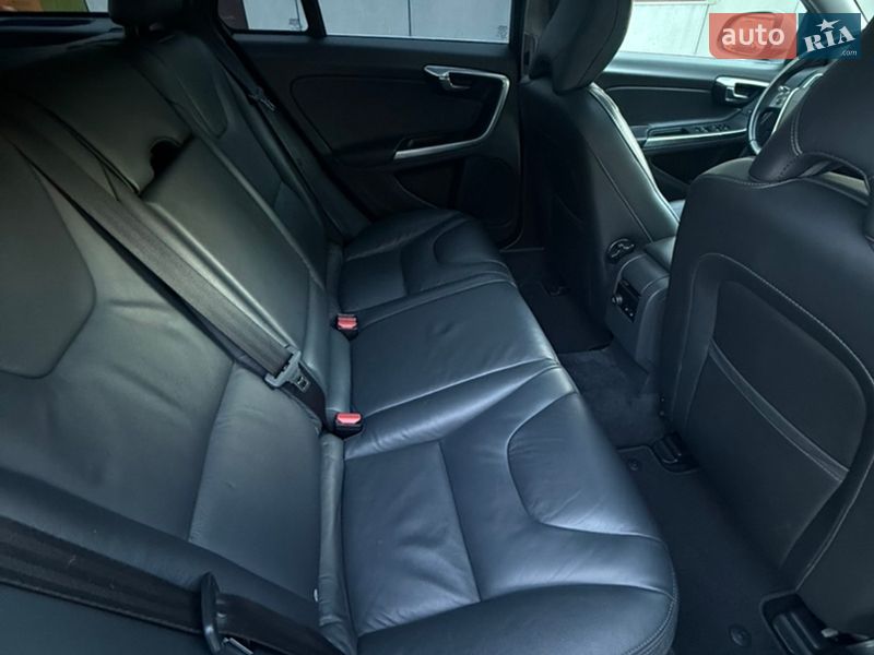 Універсал Volvo V60 2013 в Луцьку