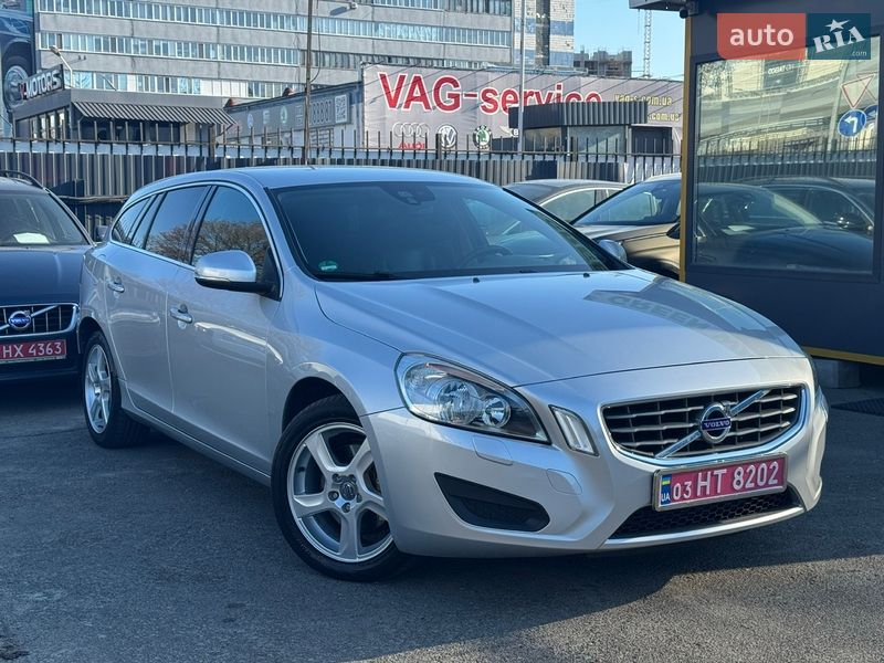Volvo V60 2011
