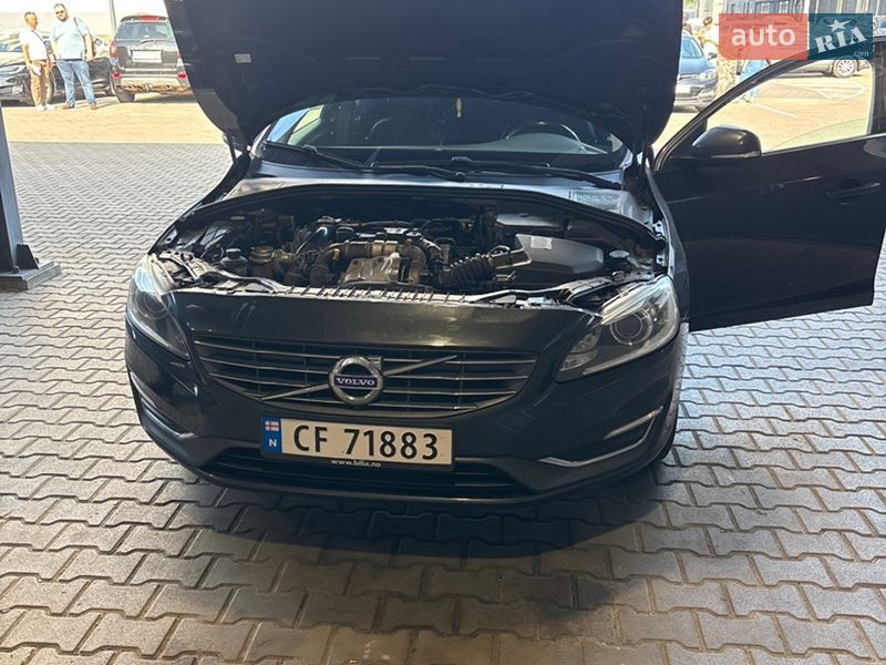 Универсал Volvo V60 2013 в Киеве