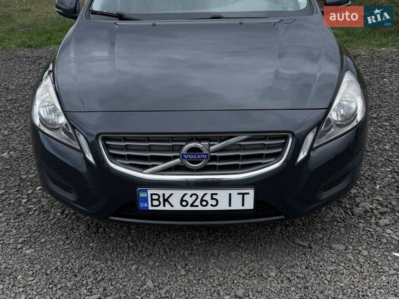 Універсал Volvo V60 2012 в Вараші