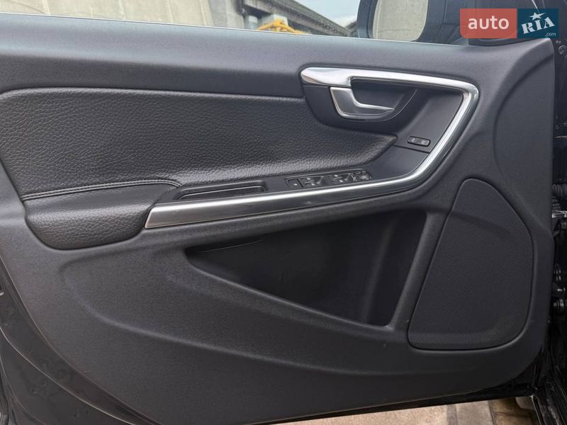 Універсал Volvo V60 2012 в Вараші