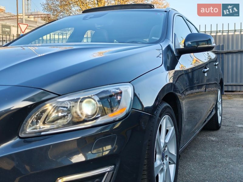 Універсал Volvo V60 2014 в Києві