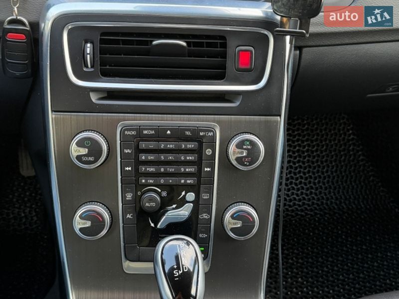 Універсал Volvo V60 2014 в Щасливе