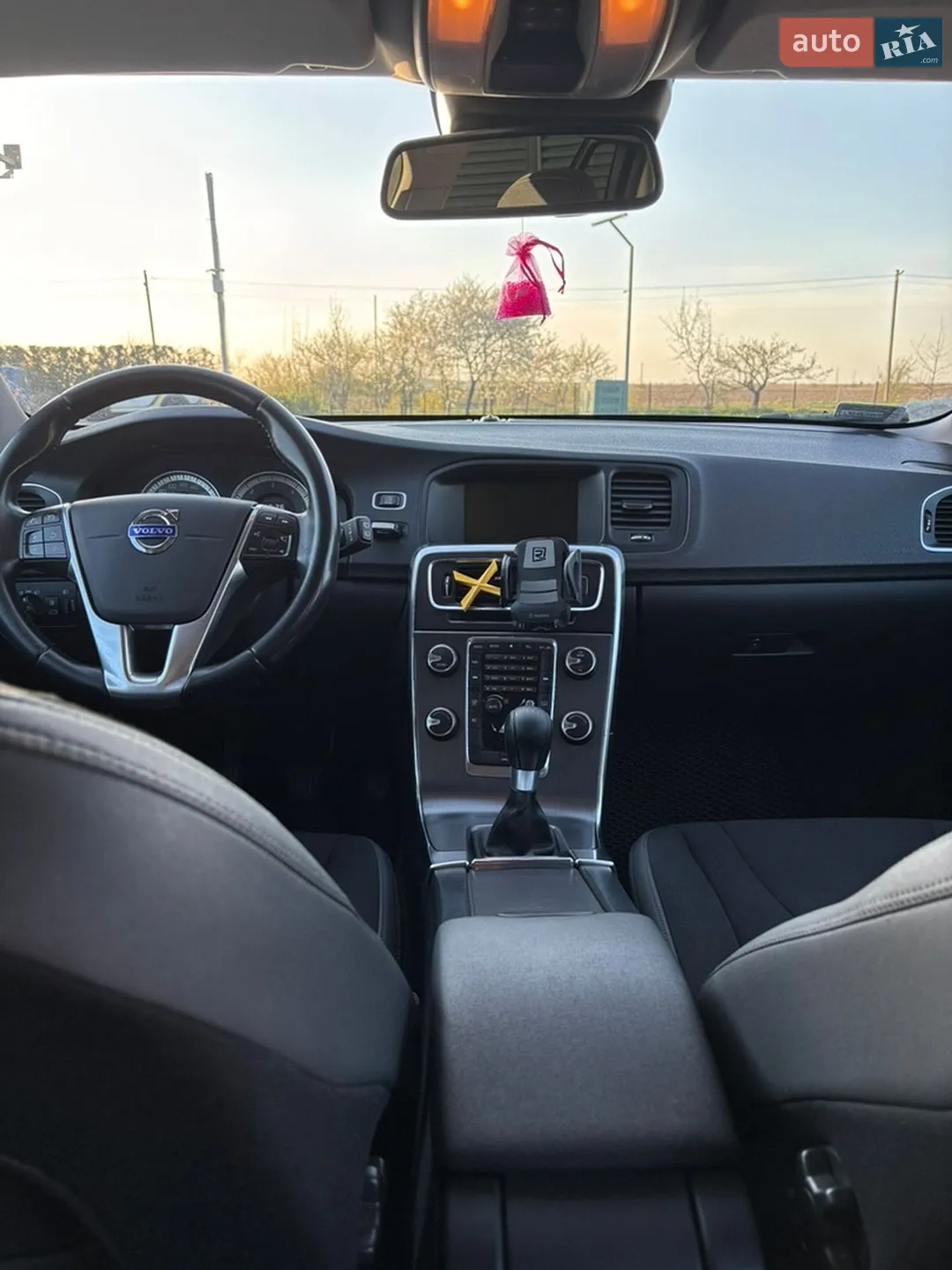 2011 Volvo V60 - мініатюра 10