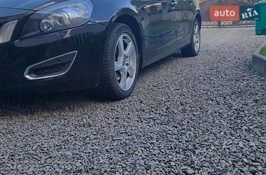 Универсал Volvo V60 2012 в Львове