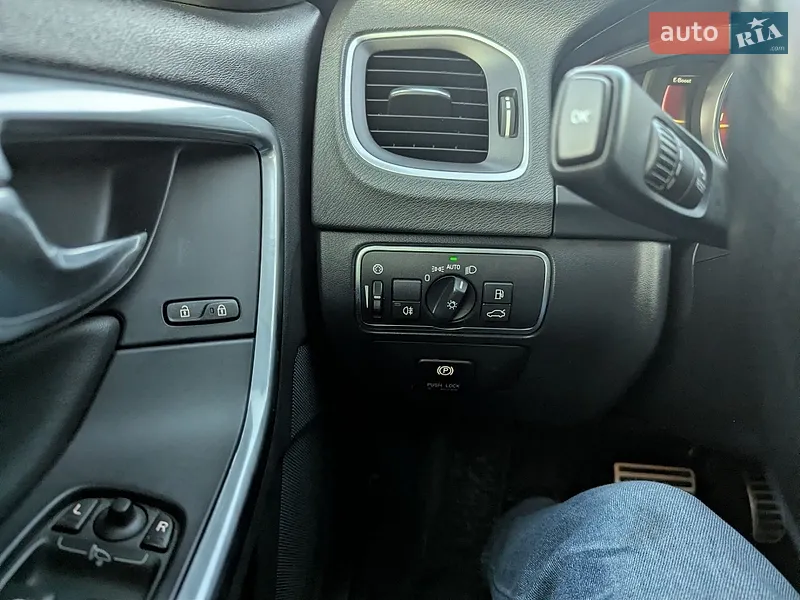 Volvo V60 2014 VIN YV1GWAA50F1224512 фото оголошення 45 з 126