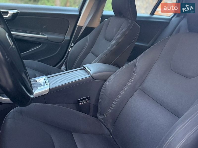 Универсал Volvo V60 2013 в Львове