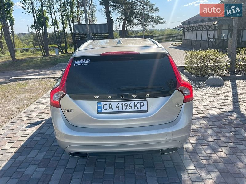 Универсал Volvo V60 2016 в Смеле