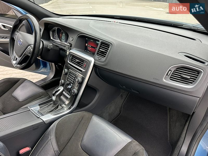 Универсал Volvo V60 2013 в Луцке