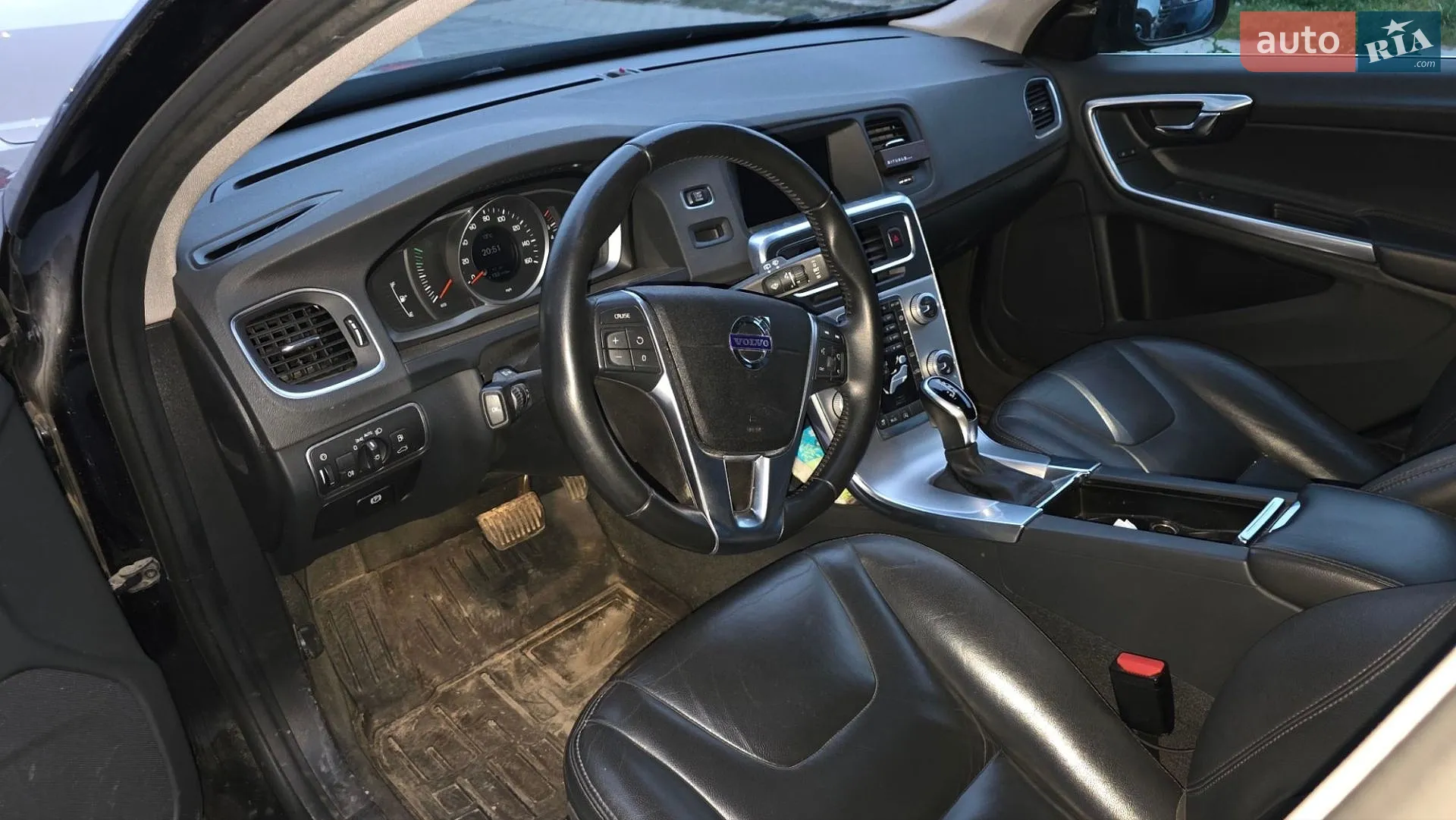 2017 Volvo V60 - мініатюра 14