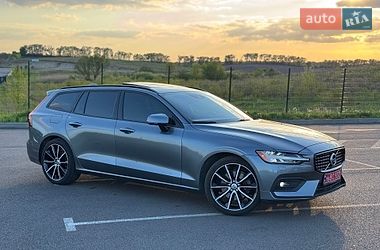 Универсал Volvo V60 2019 в Ровно