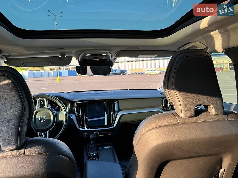Универсал Volvo V60 2019 в Ровно
