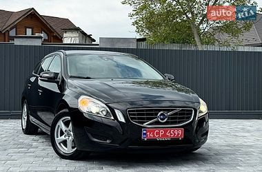 Универсал Volvo V60 2011 в Дрогобыче