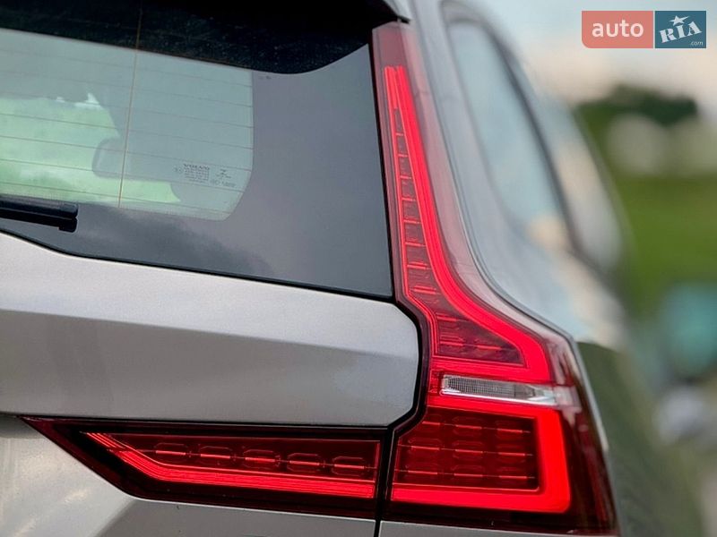 Универсал Volvo V60 2021 в Трускавце