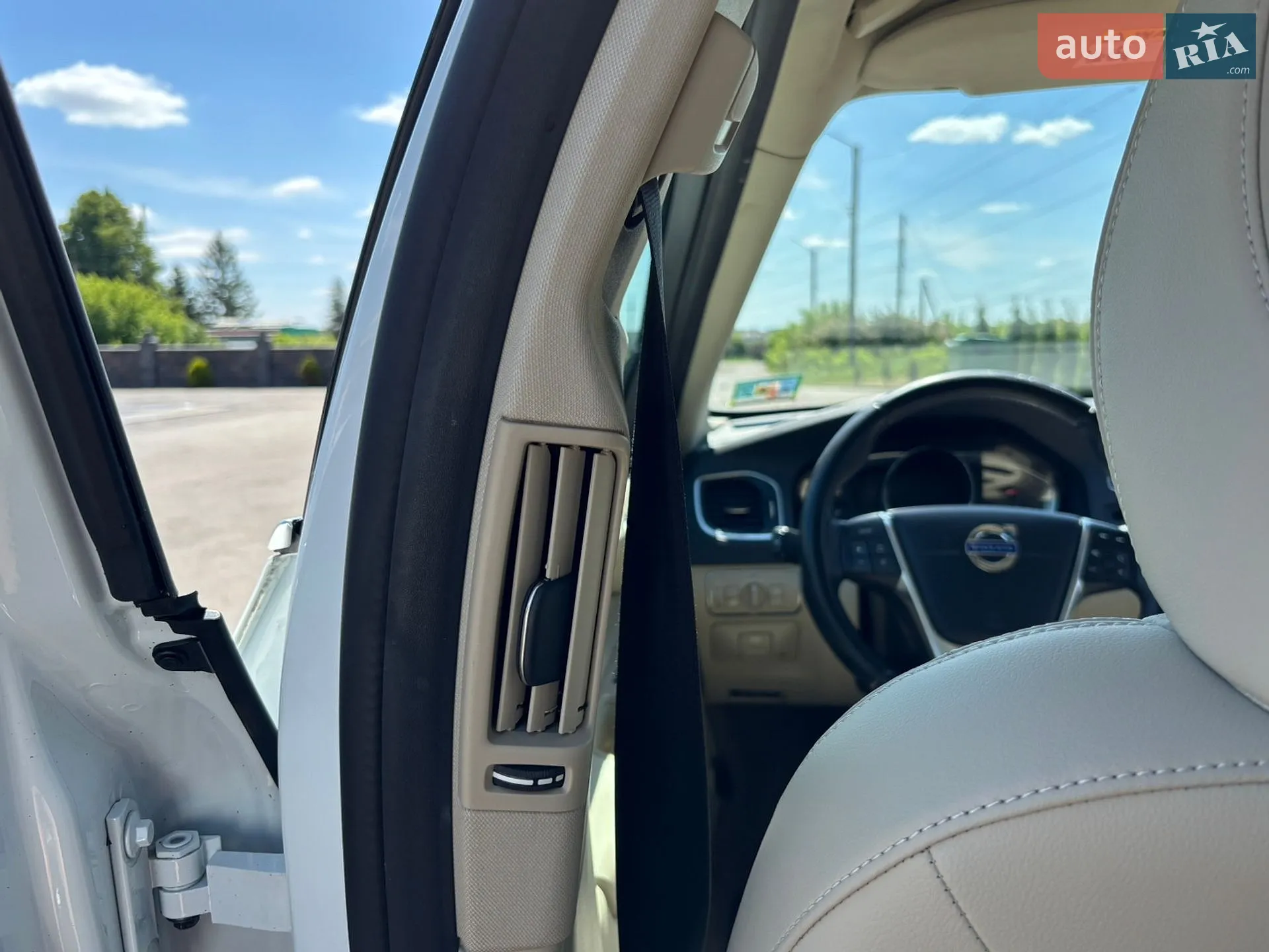 2013 Volvo V60 - мініатюра 13